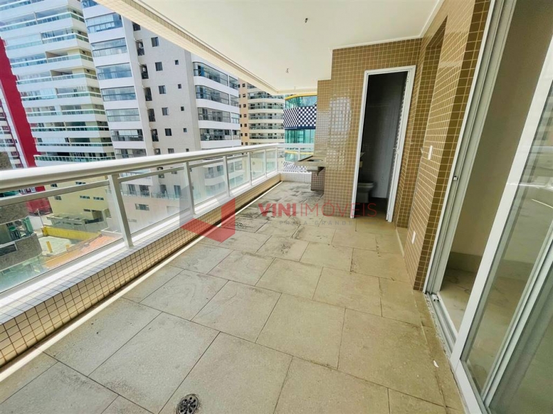 Apartamento em Canto Do Forte